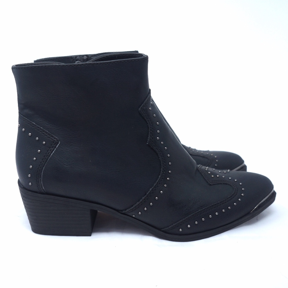 Universal Thread Black Leather Western Bootie